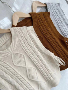 Sleeveless Sweater Vest - Cream